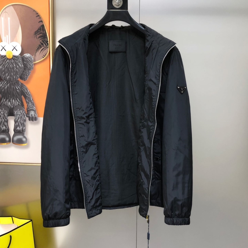 Pra*a outwear